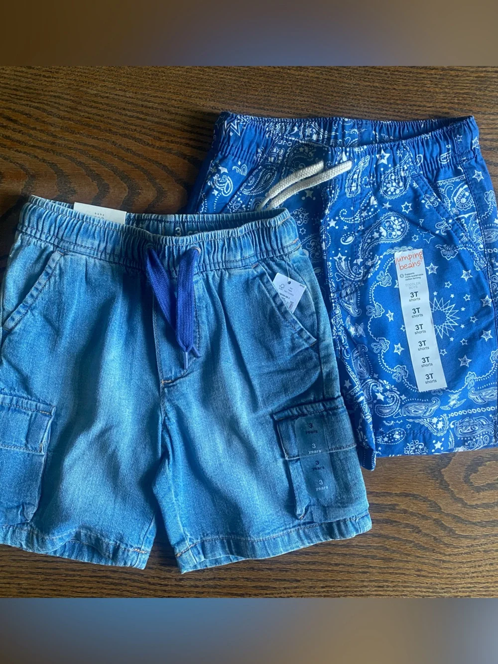 NEW - GAP Pull-On Cargo Shorts and Bandana Print Shorts Bundle
